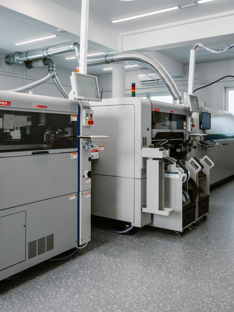 Convel production hall with assembly lines